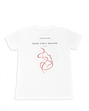 Bagom på t-shirten med logo af rødt logo ansigt fra Feew.